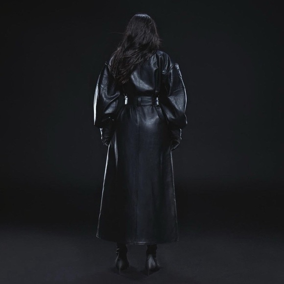 ✨ NWT SMALL KHY LEATHER TRENCH COAT - MY LAST ONE IN STOCK !!! ✨ - Picture 9 of 11